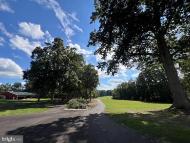 OPEN HOUSE 12 am - 2 pm on October 12, 2025. ***Welcome to this on Lake Of The Woods Golf Course in Virginia - for sale on GolfHomes.com, golf home, golf lot