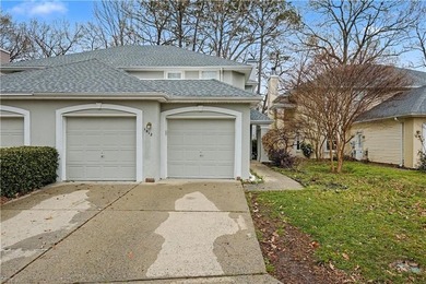 Welcome to this open-concept townhome in the highly desirable on Kiln Creek Golf and Country Club in Virginia - for sale on GolfHomes.com, golf home, golf lot