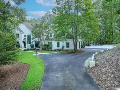 WELCOME TO 518 CASTLEBRIDGE LANE IN GREYSTONE FOUNDERS ON THE on Greystone Golf and Country Club-Founders Course in Alabama - for sale on GolfHomes.com, golf home, golf lot