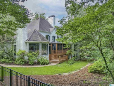 WELCOME TO 518 CASTLEBRIDGE LANE IN GREYSTONE FOUNDERS ON THE on Greystone Golf and Country Club-Founders Course in Alabama - for sale on GolfHomes.com, golf home, golf lot
