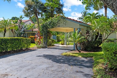 Charming 3-bedroom, 2-bath Las Casita featuring elegant on Palm Beach Polo and Country Club in Florida - for sale on GolfHomes.com, golf home, golf lot
