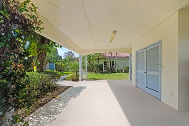 Charming 3-bedroom, 2-bath Las Casita featuring elegant on Palm Beach Polo and Country Club in Florida - for sale on GolfHomes.com, golf home, golf lot