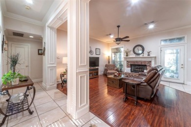 Beautiful home in The Pinnacle Golf Club for under $400,000.00! on Pinnacle Golf and Boat Club in Texas - for sale on GolfHomes.com, golf home, golf lot