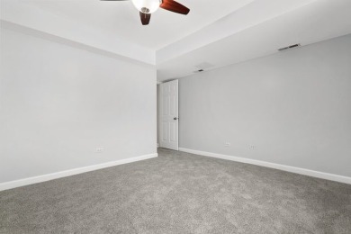 Move right into this spacious 3BR/2BA corner unit with a lovely on Robert Black Golf Course in Illinois - for sale on GolfHomes.com, golf home, golf lot