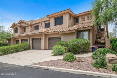 Don't miss this immaculate three bedroom end unit Golf Casita on The Golf Club at Vistoso in Arizona - for sale on GolfHomes.com, golf home, golf lot