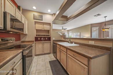 Don't miss this immaculate three bedroom end unit Golf Casita on The Golf Club at Vistoso in Arizona - for sale on GolfHomes.com, golf home, golf lot