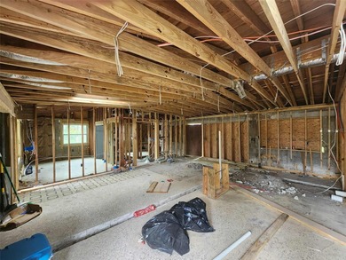 Amazing deal. Seller says sell! Attention developers on Bradenton Country Club in Florida - for sale on GolfHomes.com, golf home, golf lot