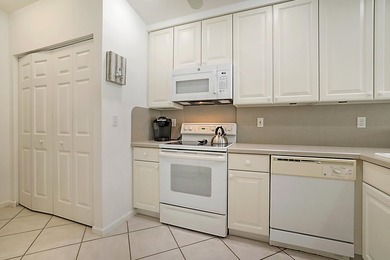 Move in ready 3/2 in the community of Summerfield Golf Club, low on Champions Club at Summerfield in Florida - for sale on GolfHomes.com, golf home, golf lot