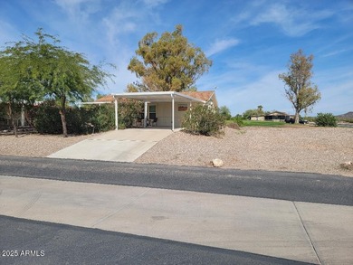 This is a lovely & quaint 2014 3 bedroom 2 bath furnished home on 3 Parks Fairways in Arizona - for sale on GolfHomes.com, golf home, golf lot