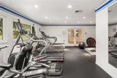 Welcome to this charming lower-level, single-story condo in the on Bixby Village Golf Course in California - for sale on GolfHomes.com, golf home, golf lot