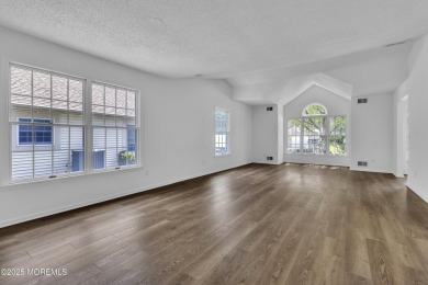 Fully renovated 2 bed, 2 bath home in the desirable Greenbriar on Greenbriar Woodlands in New Jersey - for sale on GolfHomes.com, golf home, golf lot