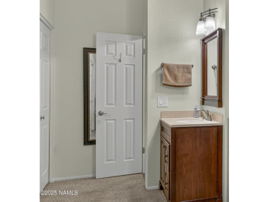 Beautifully updated single-level townhouse in the heart of on Continental Country Club in Arizona - for sale on GolfHomes.com, golf home, golf lot