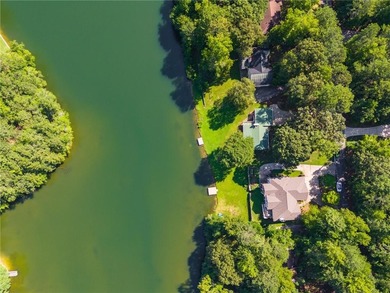 Lakefront living at an exceptional value This 3-bedroom, 2-bath on Fairfield Plantation Golf and Country Club in Georgia - for sale on GolfHomes.com, golf home, golf lot