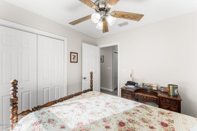 This is a bank approved Pre-Foreclosures Short Sale.  Seller on Sunny Hills Golf and Country Club in Florida - for sale on GolfHomes.com, golf home, golf lot