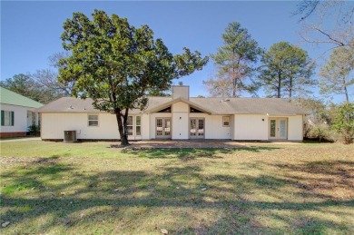 Looking for a great home on a golf course? Look no more! Come on Cypress Country Club and Golf Club  in Alabama - for sale on GolfHomes.com, golf home, golf lot