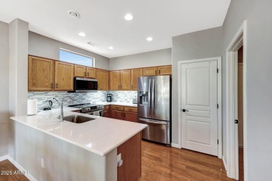 Wonderful furnished turnkey opportunity plus golf cart! This on Sun City Grand Golf Couse and Club in Arizona - for sale on GolfHomes.com, golf home, golf lot