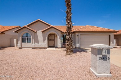 AFFORDABLY PRICED property nestled in the 40 & over ACTIVE ADULT on Cottonwood Country Club in Arizona - for sale on GolfHomes.com, golf home, golf lot