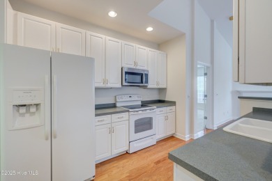 Freshly painted inside, this 3-bedroom, 2-bath townhome in the on Magnolia Greens Golf Plantation in North Carolina - for sale on GolfHomes.com, golf home, golf lot