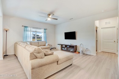 Welcome to this beautiful 3-bedroom , 2.5 bathroom home at Lane on Lane Tree Golf Course in North Carolina - for sale on GolfHomes.com, golf home, golf lot