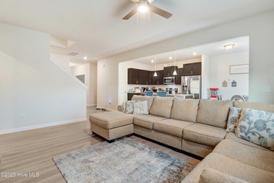 Welcome to this beautiful 3-bedroom , 2.5 bathroom home at Lane on Lane Tree Golf Course in North Carolina - for sale on GolfHomes.com, golf home, golf lot