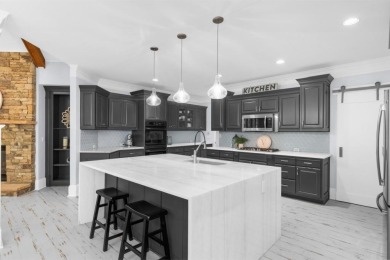 Stunning Cul-de-Sac Home in Prestigious Windermere Golf & Tennis on Windermere Golf Club in Georgia - for sale on GolfHomes.com, golf home, golf lot
