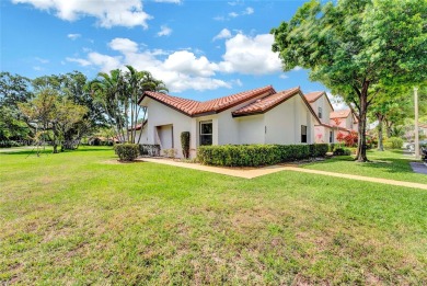 Beautiful 3 bed, 2 bath corner unit townhome in The Lakes of on Deer Creek Golf Club in Florida - for sale on GolfHomes.com, golf home, golf lot