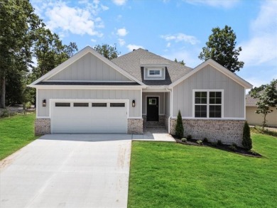COMPLETION DATE OF 11/9. Discover your dream home that sits on a on Bella Vista Country Club - Highlands in Arkansas - for sale on GolfHomes.com, golf home, golf lot