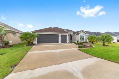 Welcome to Collier! From the driveway through to the glassed in on Pennbrooke Fairways in Florida - for sale on GolfHomes.com, golf home, golf lot