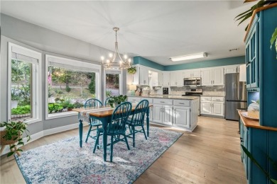 Don't miss this beautifully remodeled 4-bedroom, 3-bath home on Bella Vista Country Club - Berksdale in Arkansas - for sale on GolfHomes.com, golf home, golf lot