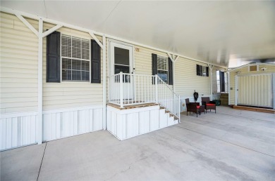 Don't overlook this sparkling clean, split bedroom, open floor on Maple Leaf Golf and Country Club in Florida - for sale on GolfHomes.com, golf home, golf lot