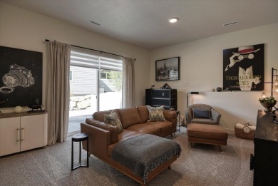 Welcome to Wandermere Estates! This pristine 3-bedroom, 2-bath on Wandermere Golf Course in Washington - for sale on GolfHomes.com, golf home, golf lot