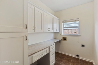 Beautifully updated home in the desirable Plantation golf course on The Plantation Golf Club in Mississippi - for sale on GolfHomes.com, golf home, golf lot