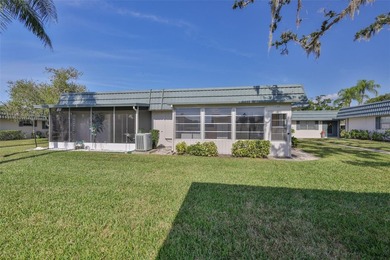 Huge price reduction - don't waste any time! Whether you are a on Kings Point Executive Golf Course in Florida - for sale on GolfHomes.com, golf home, golf lot