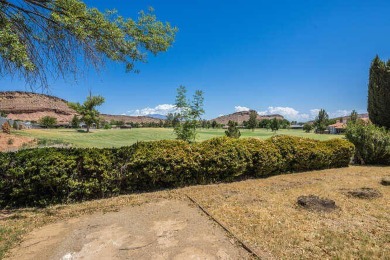 This home is move in ready with BRAND NEW carpet, paint on Bloomington Country Club in Utah - for sale on GolfHomes.com, golf home, golf lot