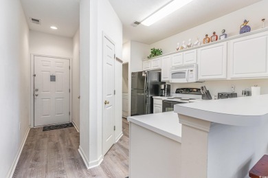 This beautiful  2 bed, 2 bath condo is the perfect blend of on River Oaks Golf Plantation  in South Carolina - for sale on GolfHomes.com, golf home, golf lot