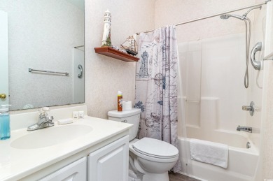 This beautiful  2 bed, 2 bath condo is the perfect blend of on River Oaks Golf Plantation  in South Carolina - for sale on GolfHomes.com, golf home, golf lot