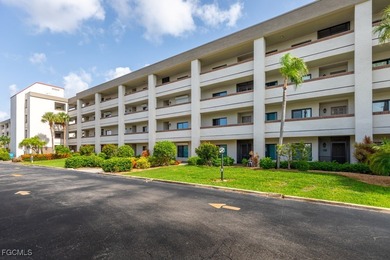 Convenient First Floor Condo move in ready, just bring your on Seven Lakes Golf and Tennis Community in Florida - for sale on GolfHomes.com, golf home, golf lot