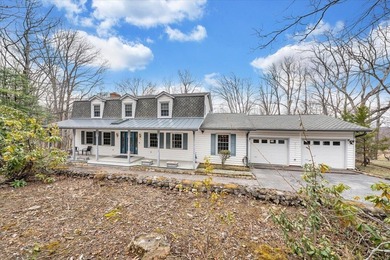 One-owner home located directly across from Hunting Hills on Hunting Hills Country Club in Virginia - for sale on GolfHomes.com, golf home, golf lot