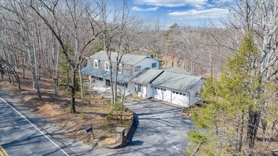 One-owner home located directly across from Hunting Hills on Hunting Hills Country Club in Virginia - for sale on GolfHomes.com, golf home, golf lot