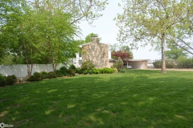 Luxuriously renovated mid-century modern home, open floor plan on Ottumwa Country Club in Iowa - for sale on GolfHomes.com, golf home, golf lot