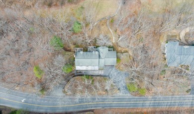 One-owner home located directly across from Hunting Hills on Hunting Hills Country Club in Virginia - for sale on GolfHomes.com, golf home, golf lot