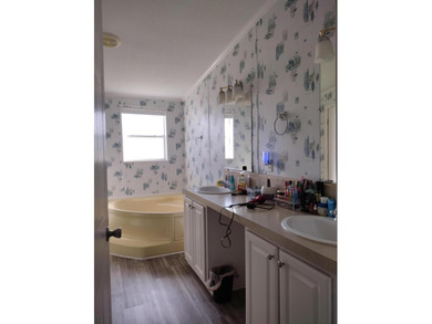 **Bring Offers** - Move-in ready and priced to sell, this on Spanish Lakes I in Florida - for sale on GolfHomes.com, golf home, golf lot