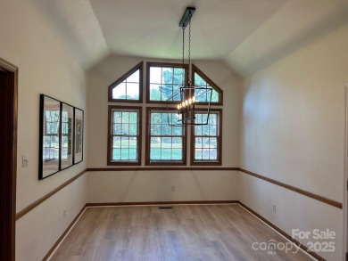 Exciting Opportunity in Cowans Ford. Rare 1 level Full Brick on Cowans Ford Country Club in North Carolina - for sale on GolfHomes.com, golf home, golf lot