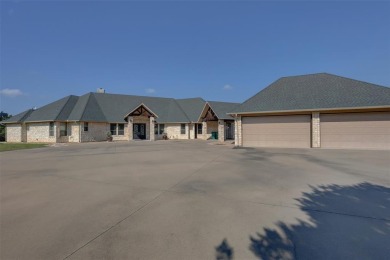 Welcome to your own private retreat! A custom built 3 bed, 3 on White Bluff Resort - Old Course in Texas - for sale on GolfHomes.com, golf home, golf lot