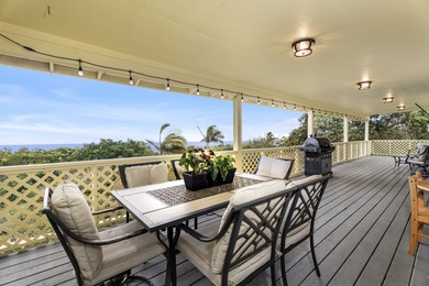 Side-by-side lots with gorgeous ocean views-one with a home, the on Discovery Harbour Golf Course in Hawaii - for sale on GolfHomes.com, golf home, golf lot