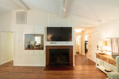 BEAUTIFUL EDEN ISLE CONDO, just a short walk to the RED APPLE on Red Apple Inn and Country Club in Arkansas - for sale on GolfHomes.com, golf home, golf lot