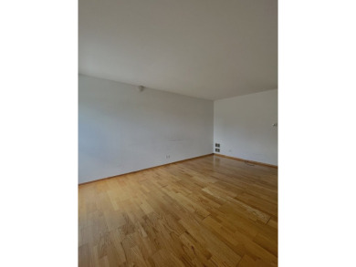 Welcome to this two-story townhouse located in the desirable on Hilldale Golf Club in Illinois - for sale on GolfHomes.com, golf home, golf lot