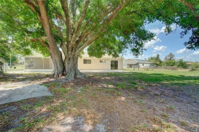 This well-maintained 3-bedroom, 2-bath home offers a functional on Heron Creek Golf and Country Club in Florida - for sale on GolfHomes.com, golf home, golf lot