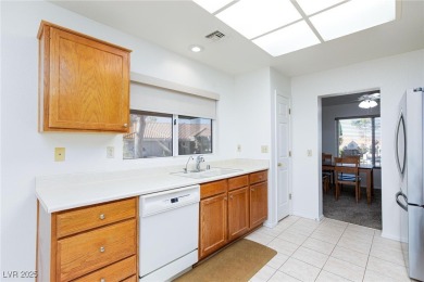 Beautifully maintained corner location 2-bedroom, 2-bath on Highland Falls Golf Club in Nevada - for sale on GolfHomes.com, golf home, golf lot