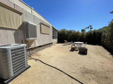 Golfers Special! This is a clean, well maintained home in a on Road Runner Golf and Country Club in California - for sale on GolfHomes.com, golf home, golf lot